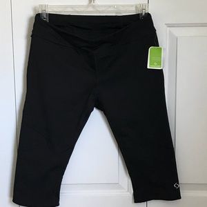 Moving comfort women’s running wear size L